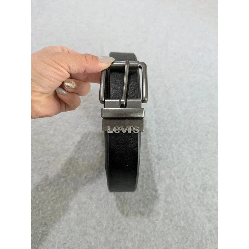 Levi's Black‎ Leather Work Belt w/Silver Buckle Large 38-40 Gunmetal Buckle Logo